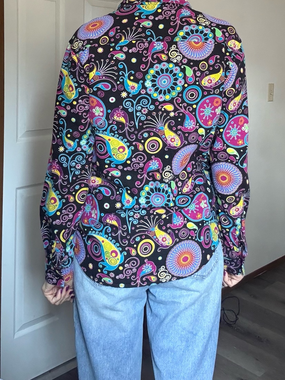 Black Multi-Color Patterned Button-Front Shirt Jacket - Picture 5 of 11